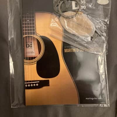 Martin D-35 50th Anniversary 2015 - Natural image 7