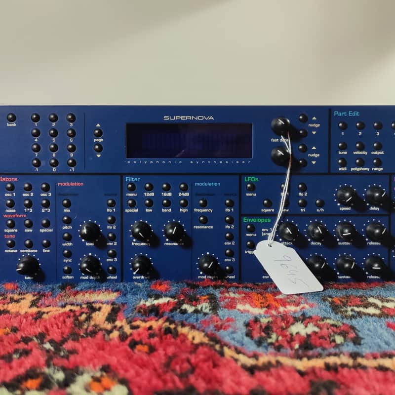 1998 Novation Supernova Polyphonic Rackmount Synthesizer Blue