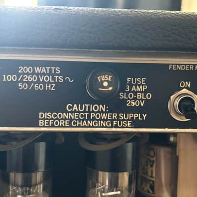 Fender Pro Reverb Silverface 70-Watt 2x12" Guitar Combo image 7