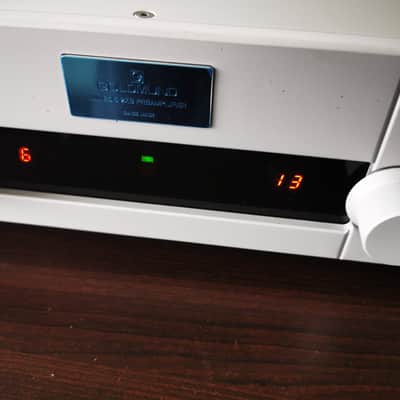 GOLDMUND MIMESIS 27.8 Preamplifier with DAC ALIZÉ image 8