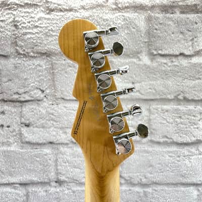 Reverend Guitars Descent - in Army Green image 9