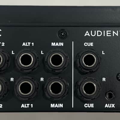 Audient Nero Desktop Monitor Controller 2019 - Black and Gray image 2