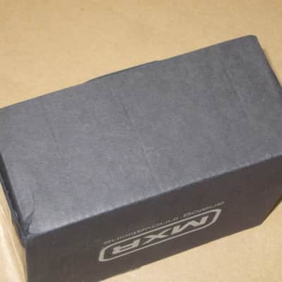 litely handled genuine MXR EMPTY BOX ONLY for M299 Carbon Copy Mini (NO: pedal, paperwork, also NO adapter) 2019-2026 (specifically 2021) - BOX: Black Cardboard / LABELs: Green & White - White & Black / GRAPHIC: Silver (part of 2 sides have clear tape) image 13