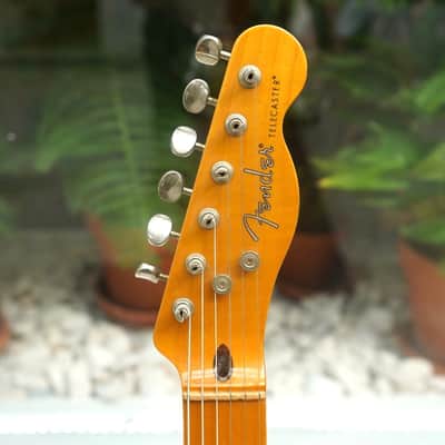 Fender Modern Player Telecaster Plus in Honey Burst (2014) image 4