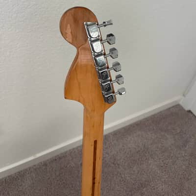 Fender Stratocaster with 3-Bolt Neck, Maple Fretboard 1971 - 1977 - Black image 9
