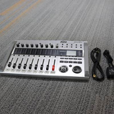 Zoom R24 USB Audio Interface / Digital Multitrack Recorder