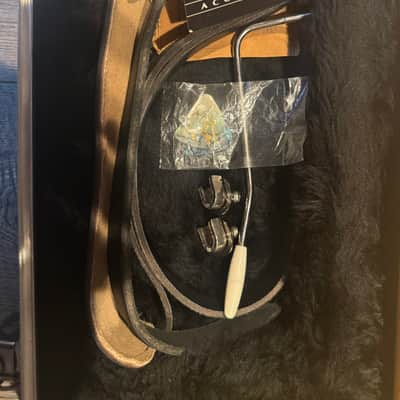 Fender Strat Plus with Maple Fretboard 1984 - 1988 - Graffiti Yellow image 13