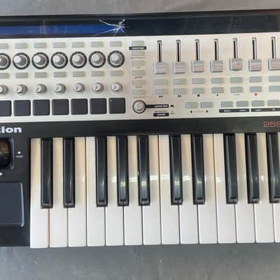Novation ReMOTE 25 SL MKII MIDI Controller | Reverb