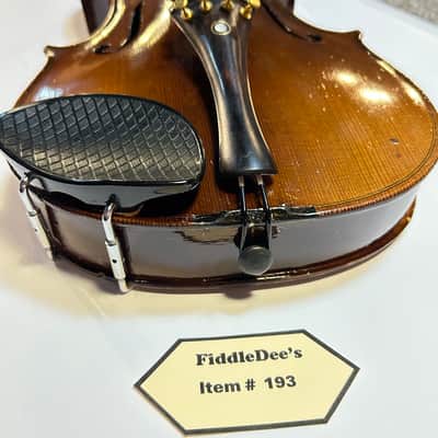 Vintage 4/4 adult violin- labeled - original dark finish image 12