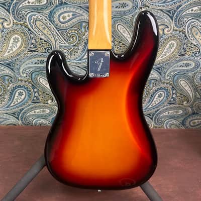 Fender Vintera III Late '60s Precision Bass 3-Color Sunburst w/Gig Bag image 5
