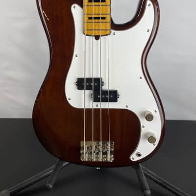 Squier Classic Vibe '70s Precision Bass, Maple Fingerboard, Walnut image 2