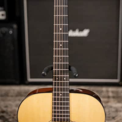 Martin 000-18 Standard Acoustic Guitar - Natural with Hardshell Case image 4