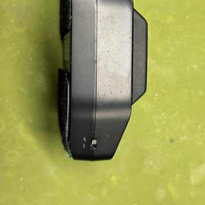 Shure GLXD16 Guitar Wireless System w extra transmitter image 10