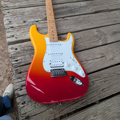 Fender Stratocaster Player plus - Tequila Sunrise image 3
