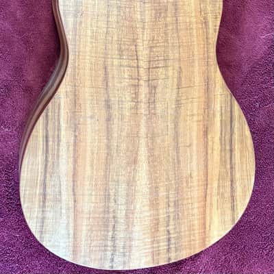 Aloha 858500CE-Baritone w/ HC 2023-2024 - Satin- w/HC image 7