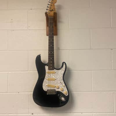 Fender Vintage ST - 62 Blackie Stratocaster 1980’s - Black image 1