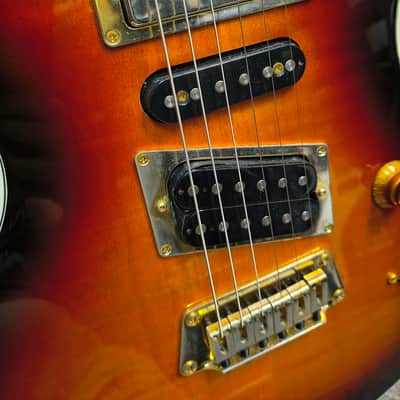 Gibson Nighthawk -20th Anniversary, 2013 - Sunburst image 3
