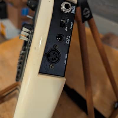 Casio MG-510 Electric Guitar MIDI Synth Controller 1980s White Very Good Condition image 7