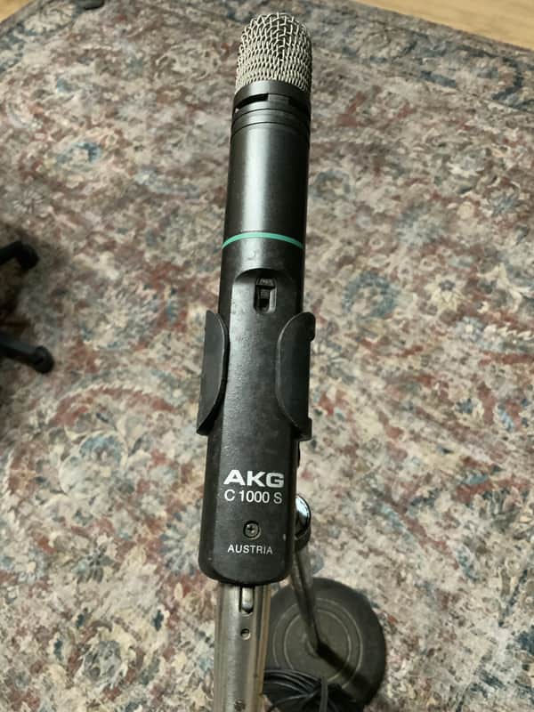AKG C1000 S Small Diaphragm Multipattern Condenser Microphone 2000s image 1