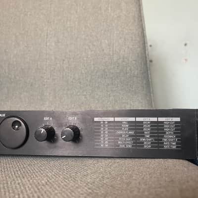 Alesis MicroVerb 4 - 18 bit / Black image 2