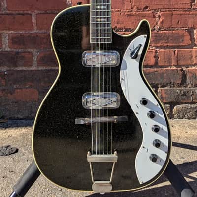 Late 50's/ Early 60's Silvertone 1423 Jupiter image 2