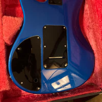 Peavey Tracer USA with G&R hard case image 5