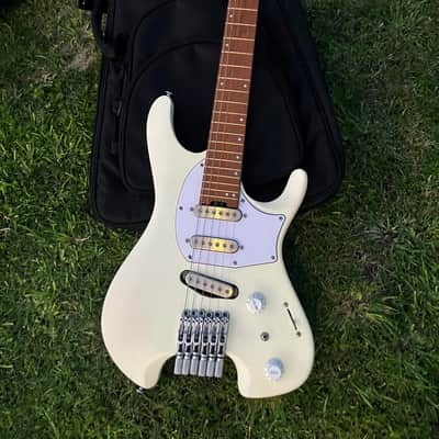 Ibanez ICHI10-VWM Ichika Nito Signature Quest 2021 - Vintage White Matte image 1