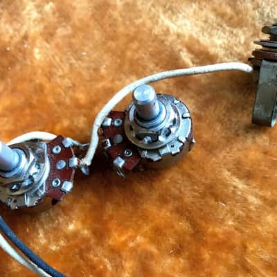 Fender Musicmaster Pickup / Pots / Jack / Brown cover Complete Original Wiring Harness 1964 64 image 3