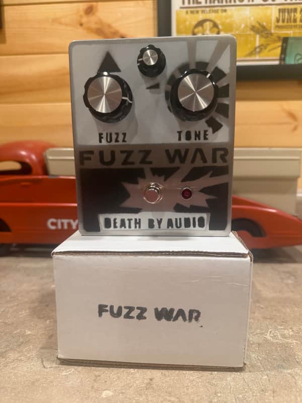 Death By Audio Fuzz War
