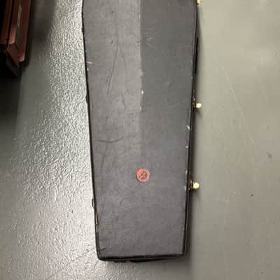 Warwick Casket Case Red Interior (Used) image 3