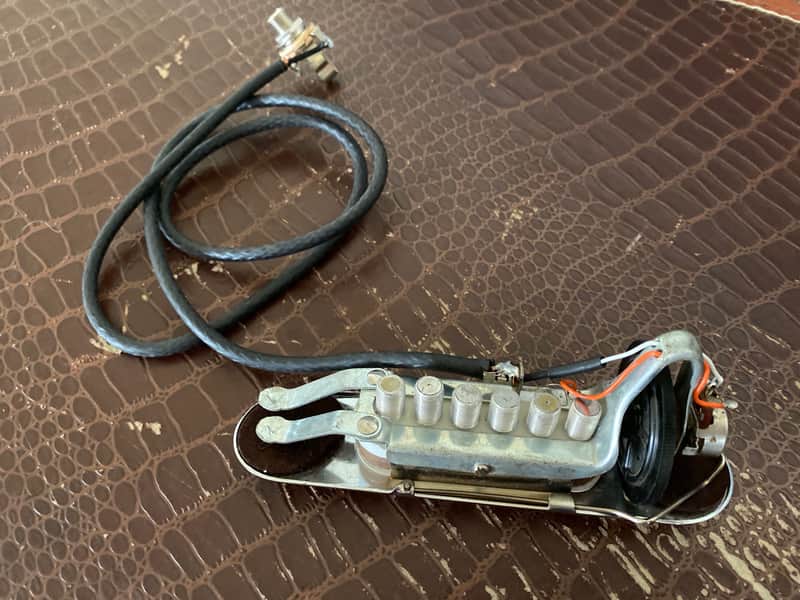 Vintage DeArmond 210 Adjustable Pole Soundhole Pickup - Works