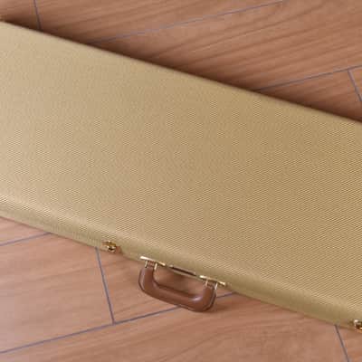 Fender American Vintage II 1957 Stratocaster Sea Foam Green image 2