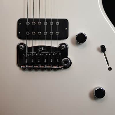 G&L F-100 30th Anniversary from 2011 in White with original Hardcase image 5