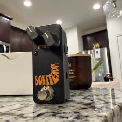 Lovepedal Lovepedal BoneTender MKII Fuzz Pedal 2014 - Black image 3