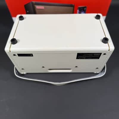 Positive Grid Spark 40 40-Watt 2x4" Modeling Guitar Combo - Pearl White Includes Carry Bag image 5