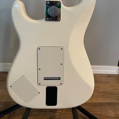 Fender Ed O'Brien Signature EOB Strat. 2017 Original Paint Olympic White w/ Hardshell Case image 3