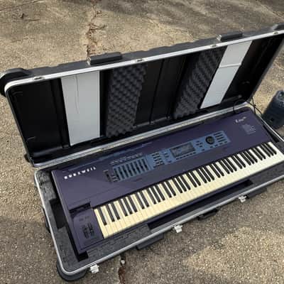 Kurzweil K2600XS 88-Key Digital Sampling Workstation Synthesizer 2000s - Black