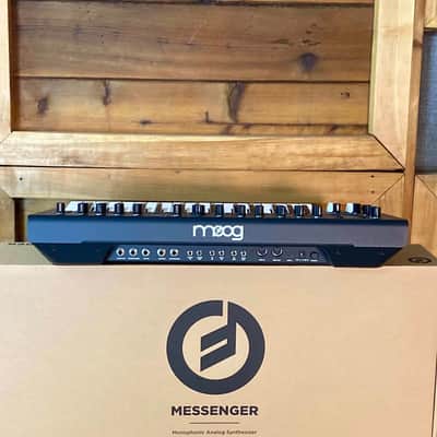 Moog Messenger 32-Key Monophonic Synthesizer - Black image 5