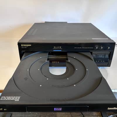 Pioneer ELITE (DVL-90 LD) CD/DVD/LaserDisc Player image 13