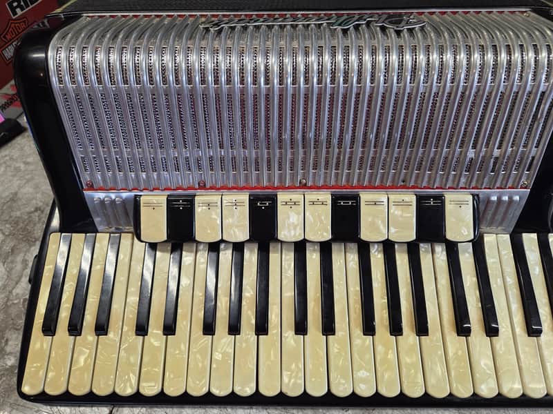 Philharmonic by Dallape 19" 4/5 reed tone chamber image 1