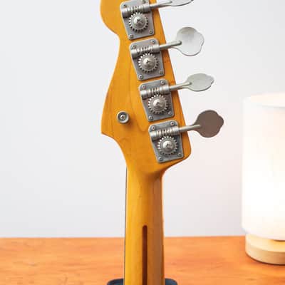 Fender PB57 Precision Bass 1999 - 2002 - Vintage White image 4