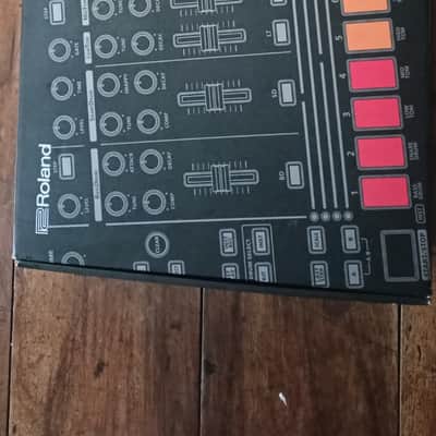 Roland AIRA TR-8 Rhythm Performer Drum Machine image 4
