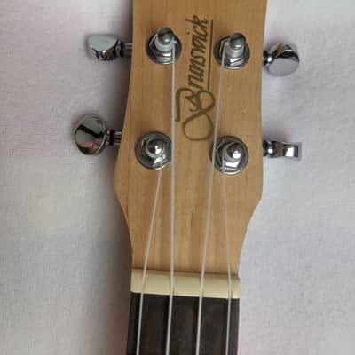 Brunswick BU5CE Ukulele - Concert Size - Electro Acoustic - Maple Finish - Gig Bag - image 6