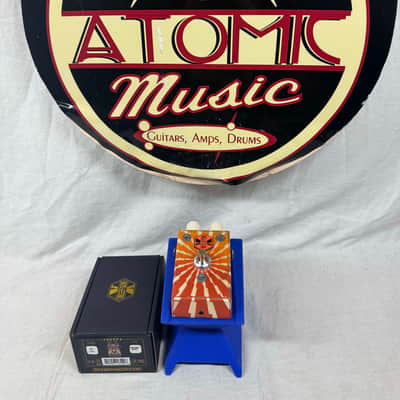Beetronics Vezzpa Octave Fuzz Pedal with Box - Custom Shop Colorway