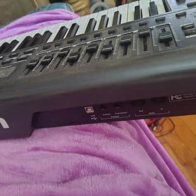 Novation Impulse 49 MIDI Keyboard Controller 2011 - Present - Gray image 2
