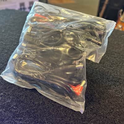 Fender Effects Engine Room LVL 5 Power Supply w/Cables & Manual image 8