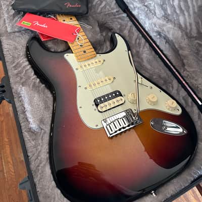 Fender American Ultra Stratocaster HSS with Maple Fretboard 2019 - Present - Ultraburst image 2