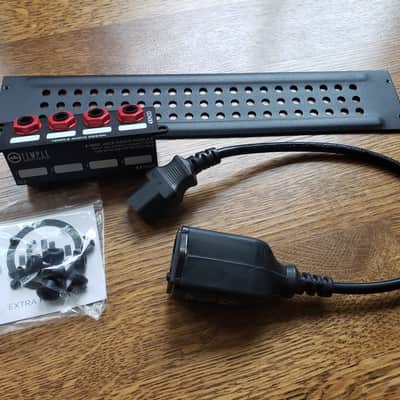 Temple Audio Duo 17 pedalboard with soft case, modules, and mounting bracket image 7
