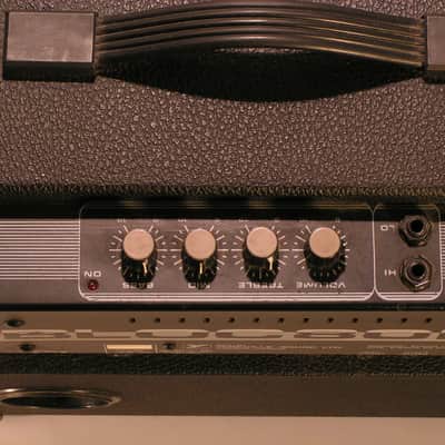Ampli Basse Canadien Yorkville BLOC80B années 1980' image 3