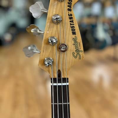 Squier Classic Vibe '60s Mustang Bass 2019 - Present - Surf Green image 3